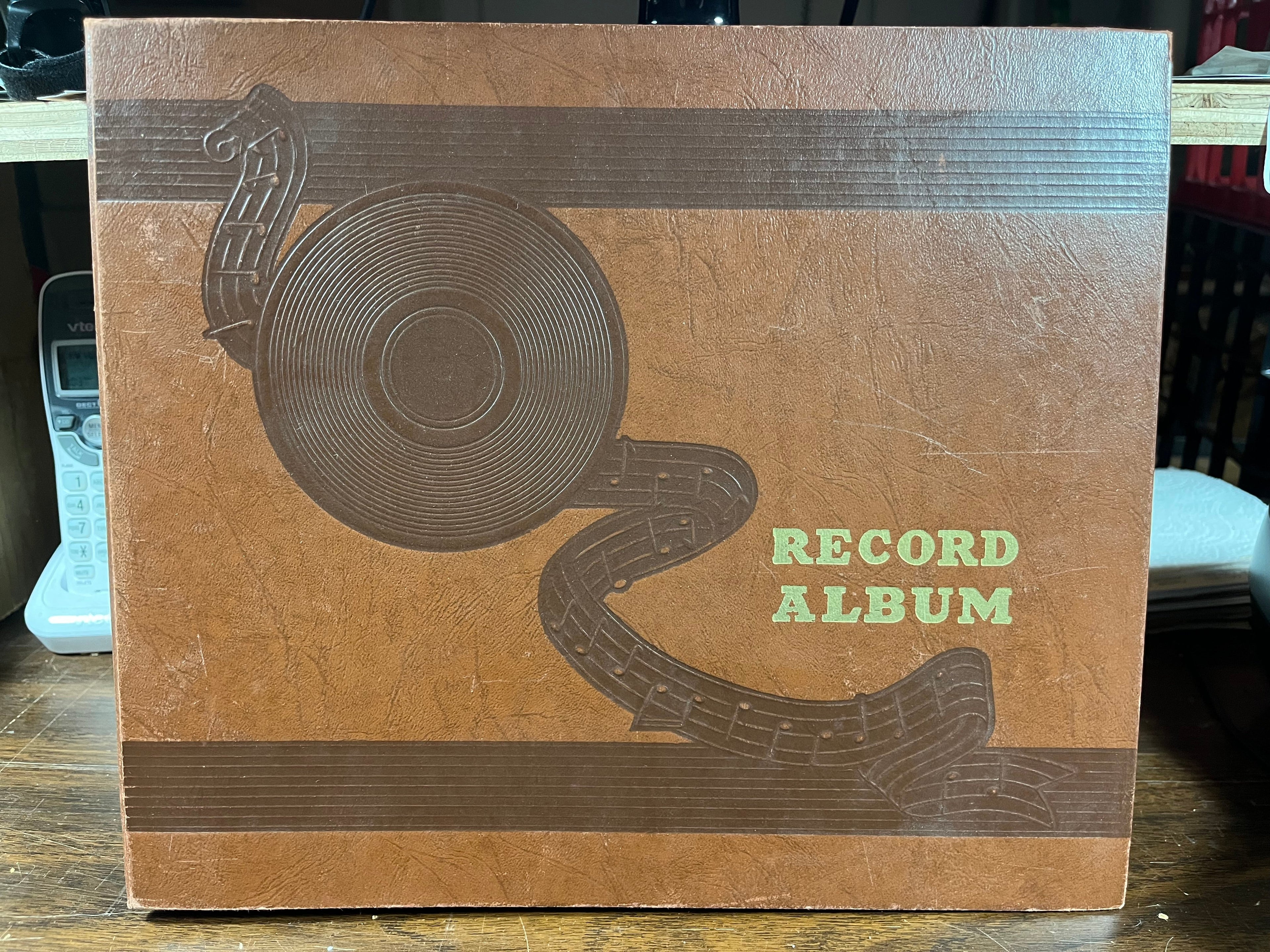 STORAGE - *78RPM BOOK / 10 POCKETS* | Excellent (EX)