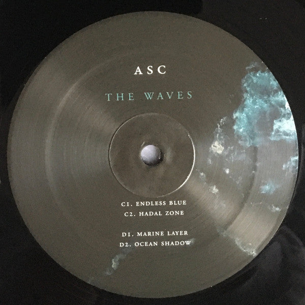 The Waves | Mint (M) Mint (M)