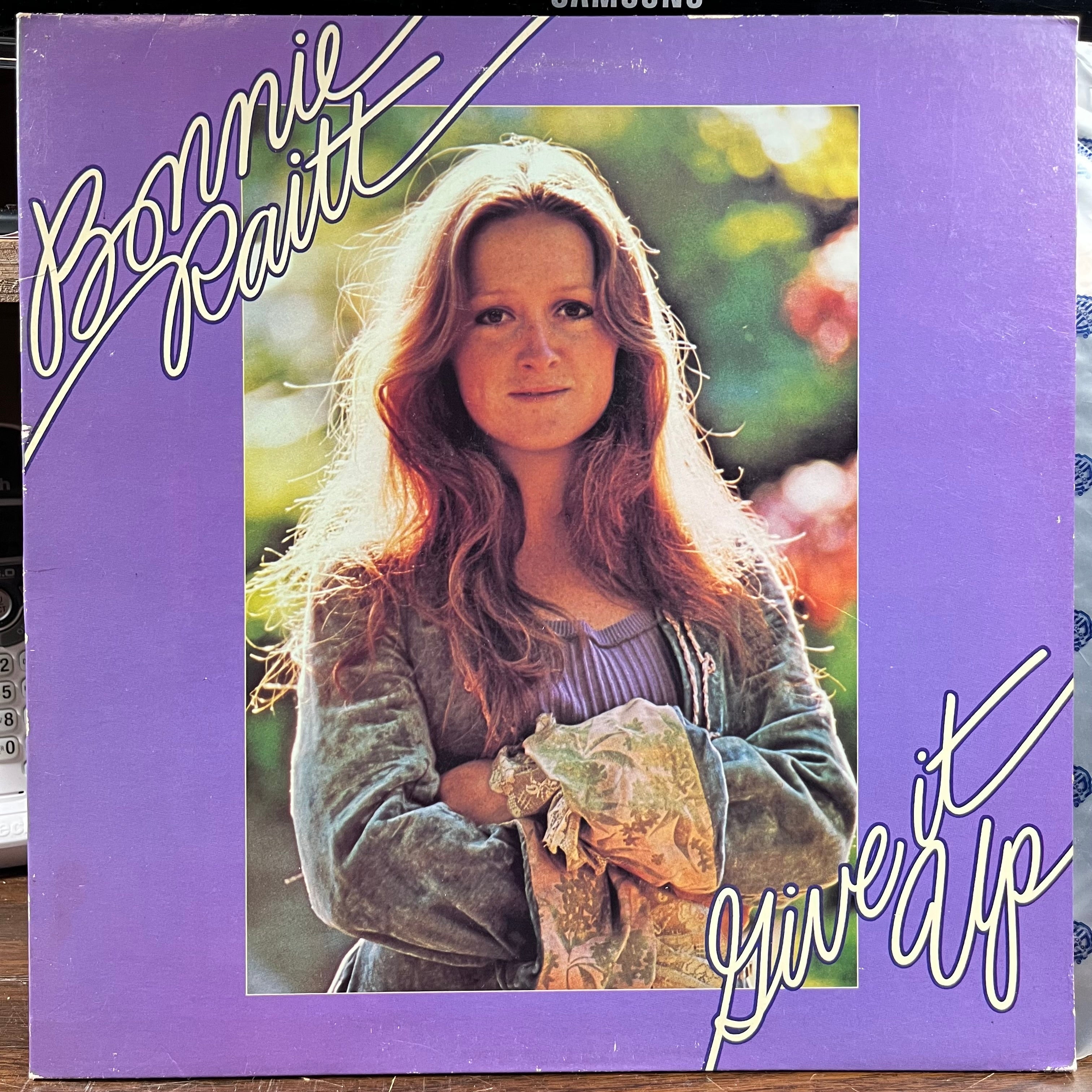 Bonnie Raitt - Give It Up (VINYL) | Near Mint (NM) Excellent (EX)