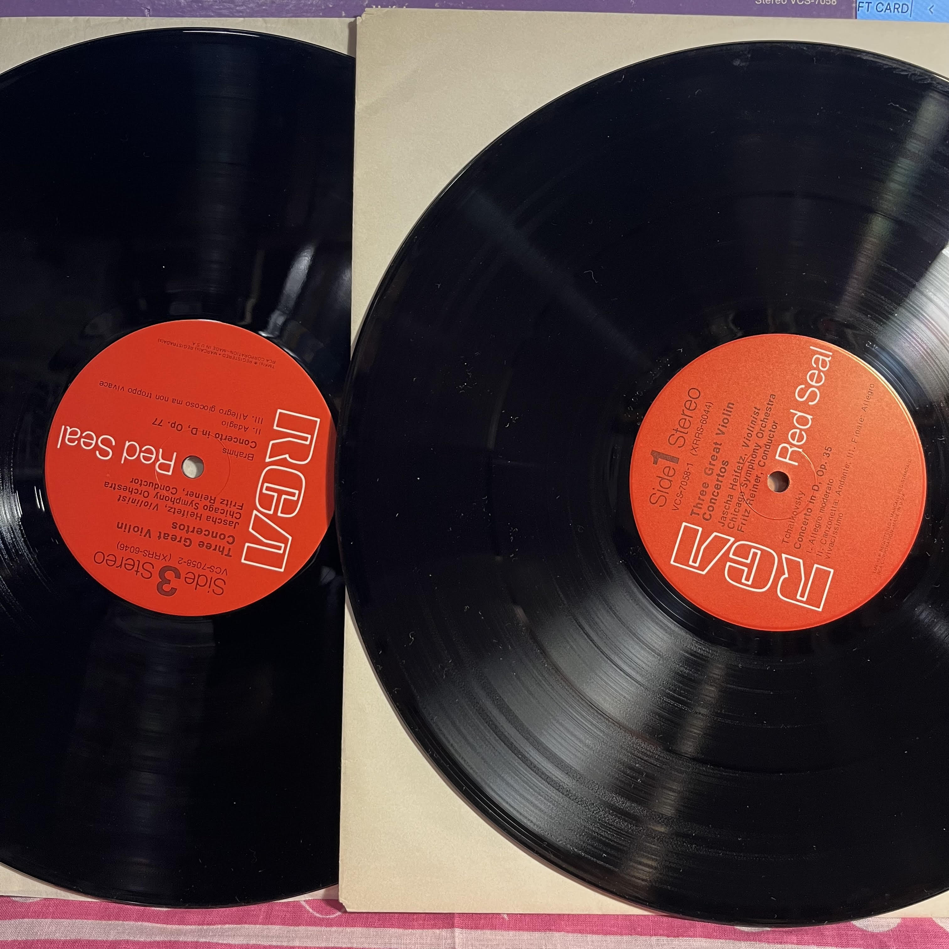 Jascha Heifetz - Three Great Violin Concertos | Near Mint (NM) Excellent (EX)