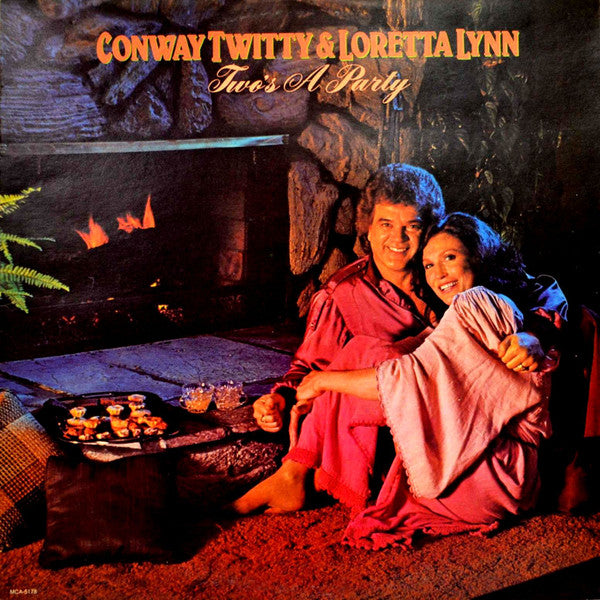 Conway Twitty & Loretta Lynn - Two's A Party *CRC* | Near Mint (NM) Near Mint (NM)
