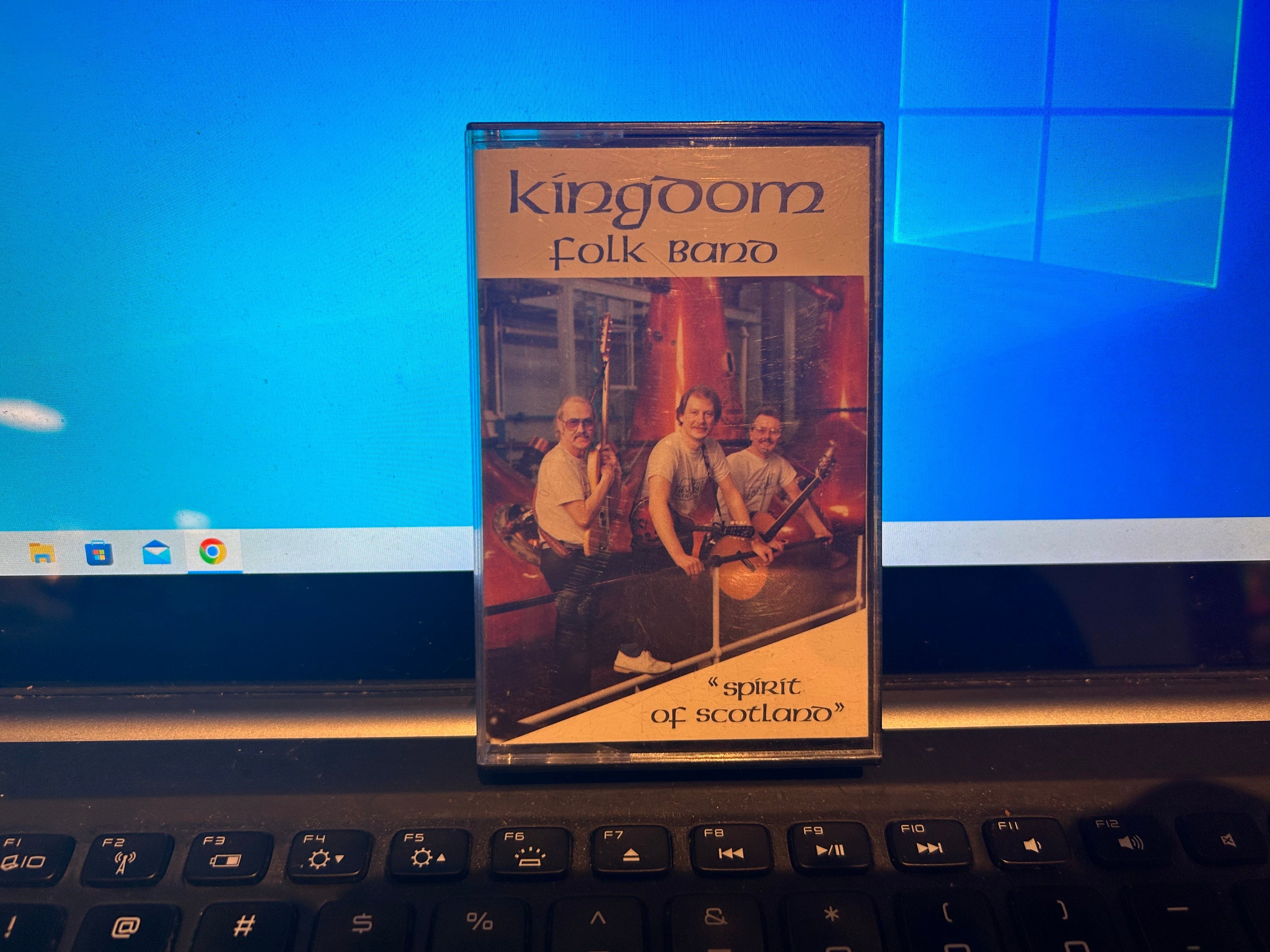 Kingdom Folk Band | Near Mint (NM) Excellent (EX)