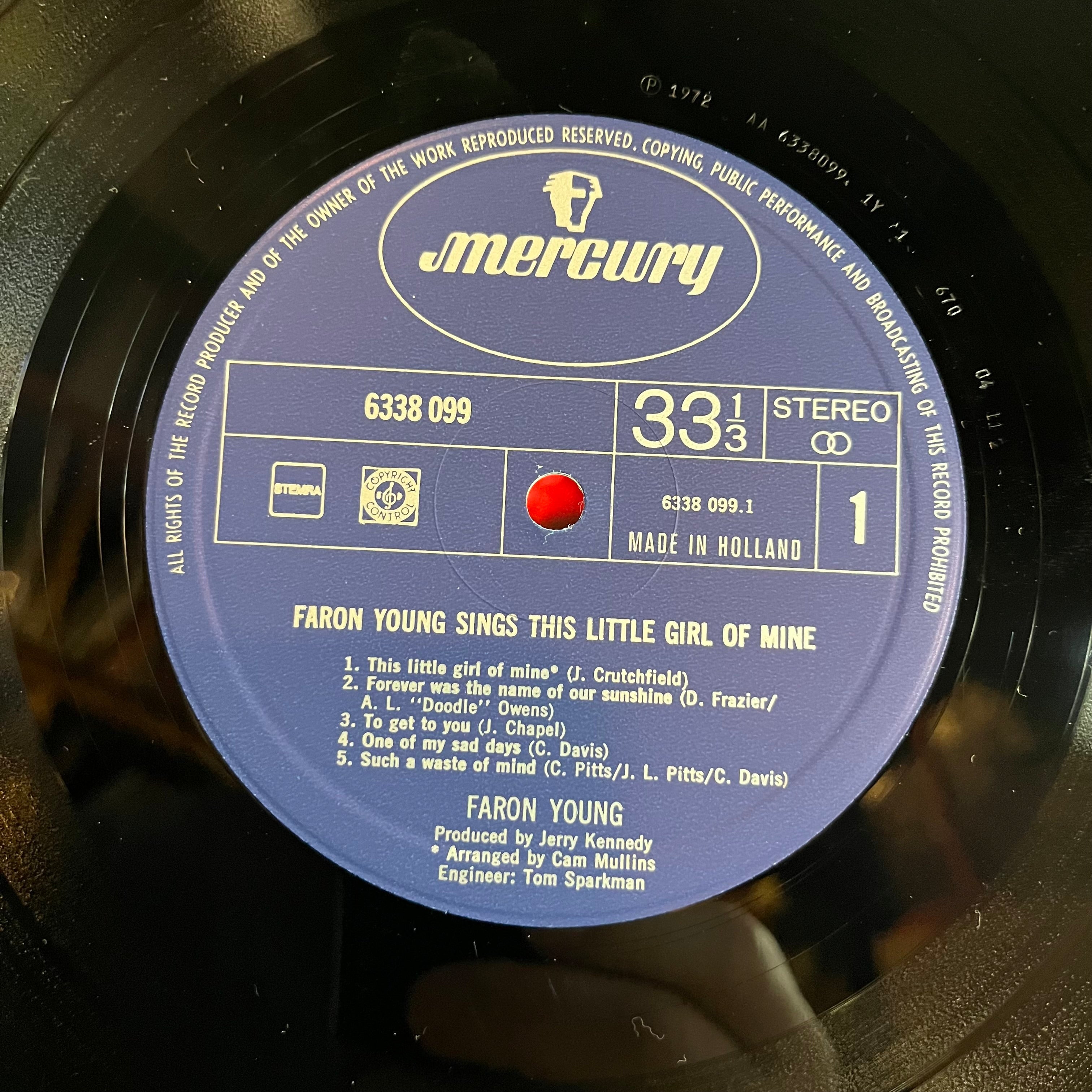 Faron Young Sings This Little Girl Of Mine (HOLLAND VINYL) | Near Mint (NM) Near Mint (NM)