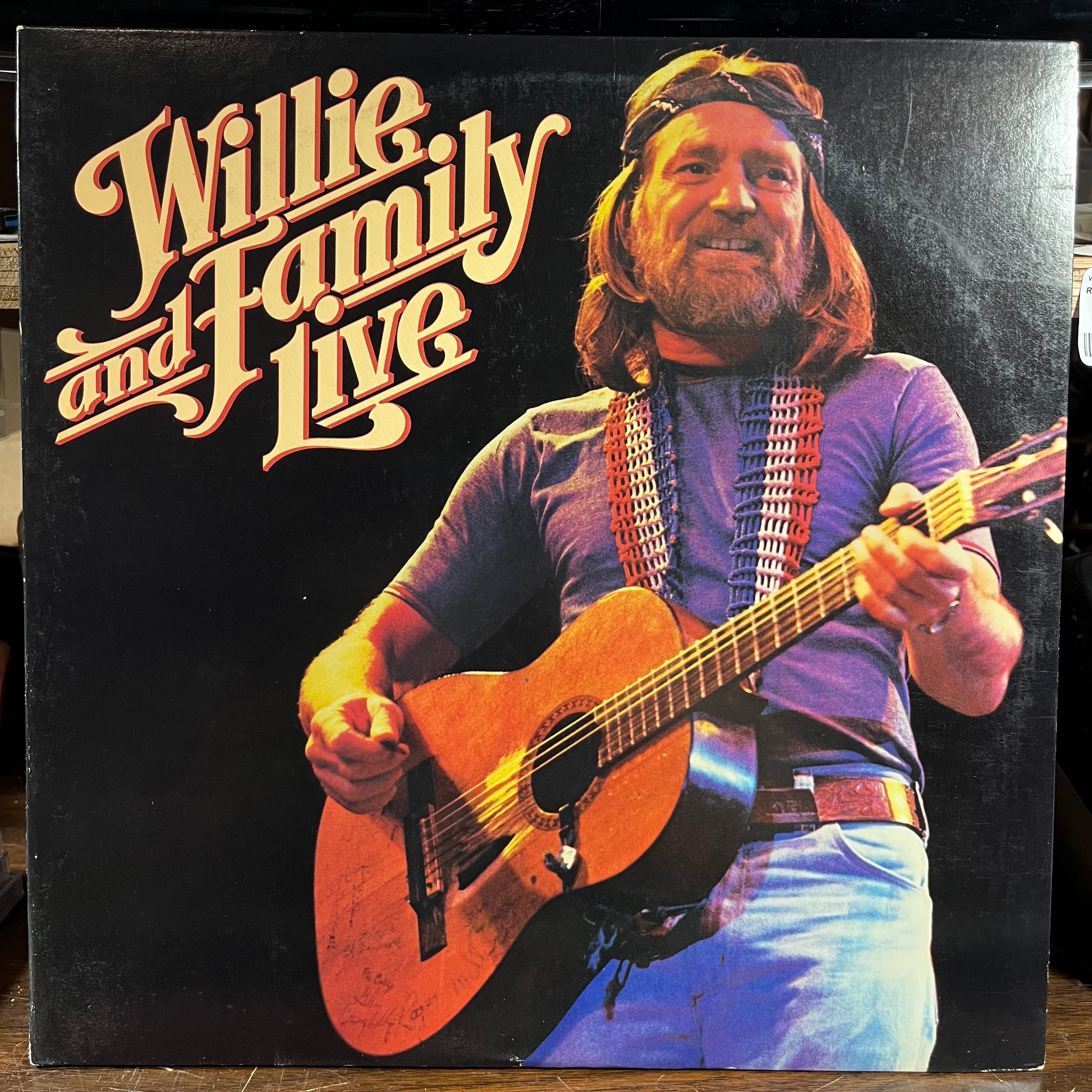 Willie Nelson - Willie And Family Live (2xVINYL) | Near Mint (NM) Excellent+ (EX+)