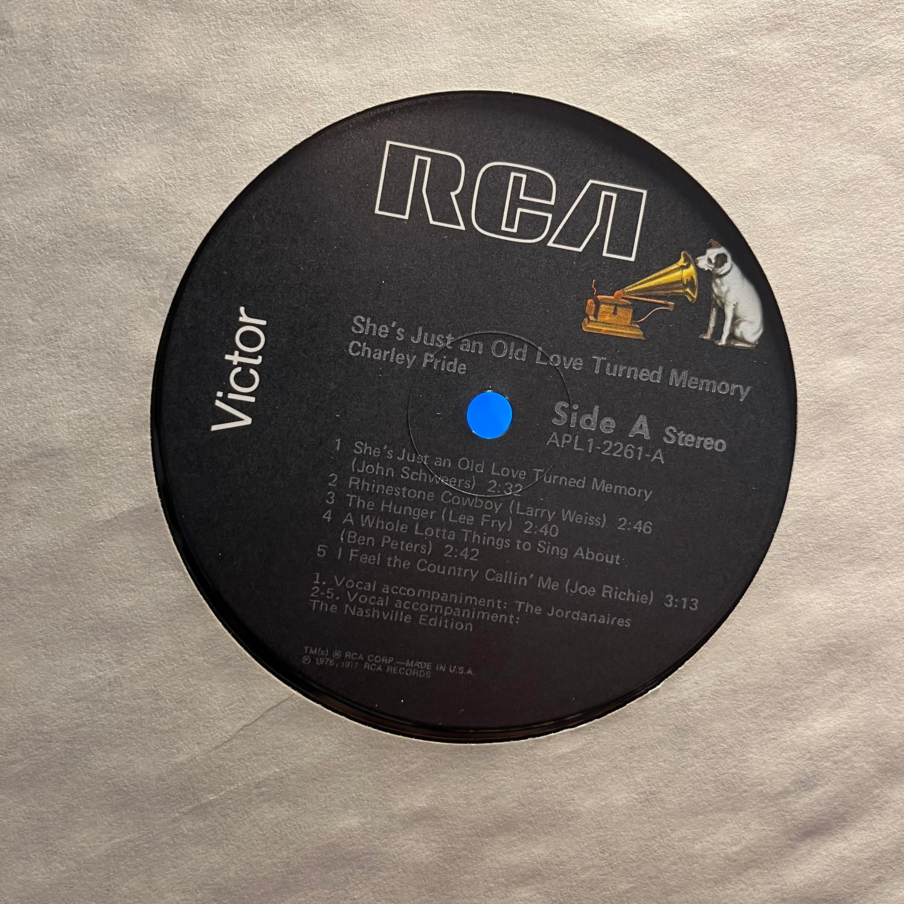 Charley Pride - She's Just An Old Love Turned Memory | Near Mint (NM) Near Mint (NM)