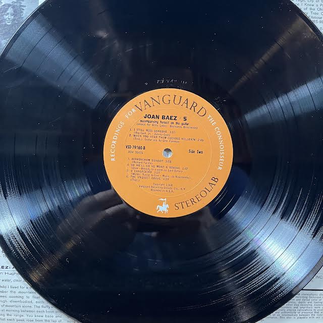 Joan Baez - 5 (VINYL) | Excellent+ (EX+) Near Mint- (NM-)