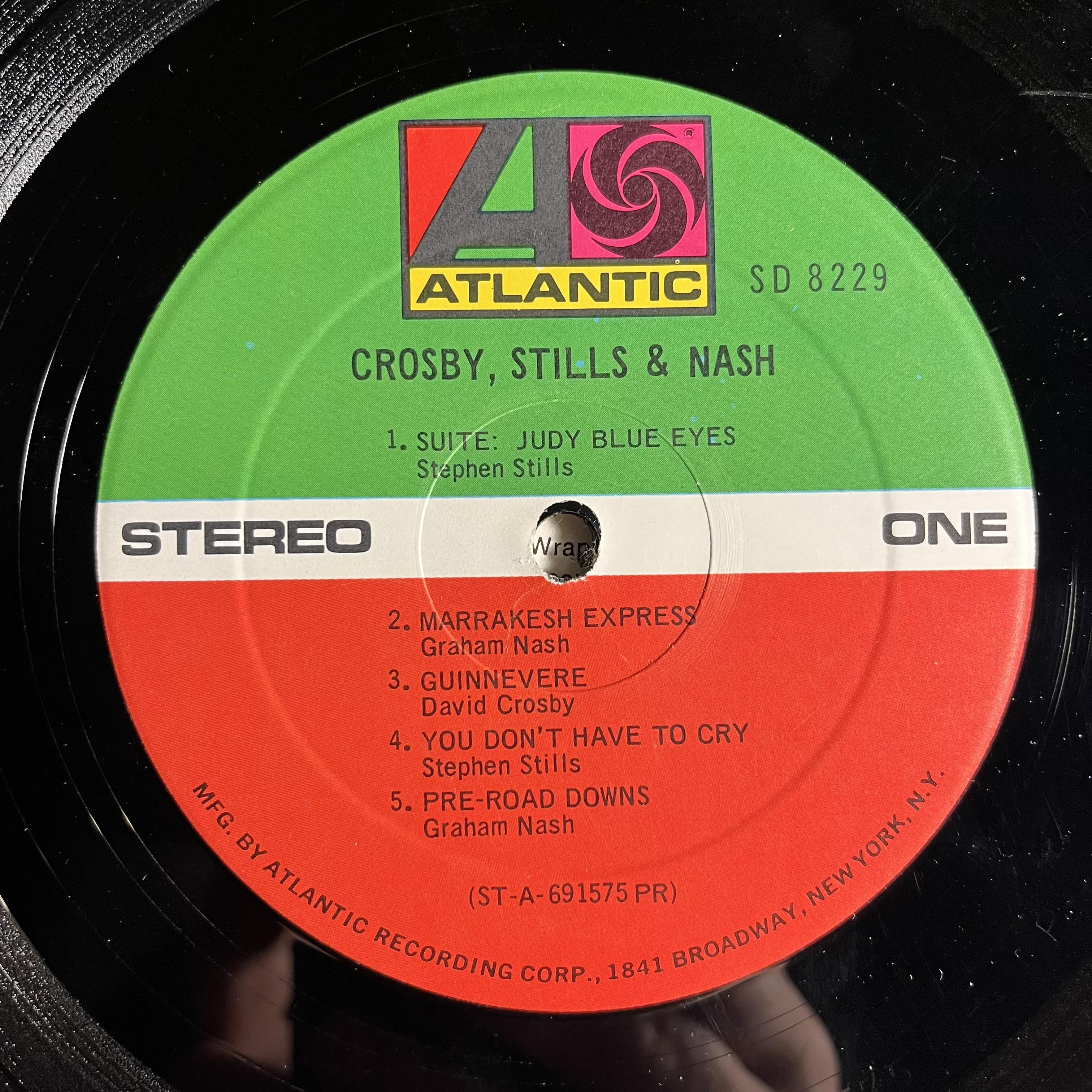 Crosby, Stills & Nash - Crosby, Stills & Nash *PRESSWEL* | Very Good (VG) Near Mint (NM)