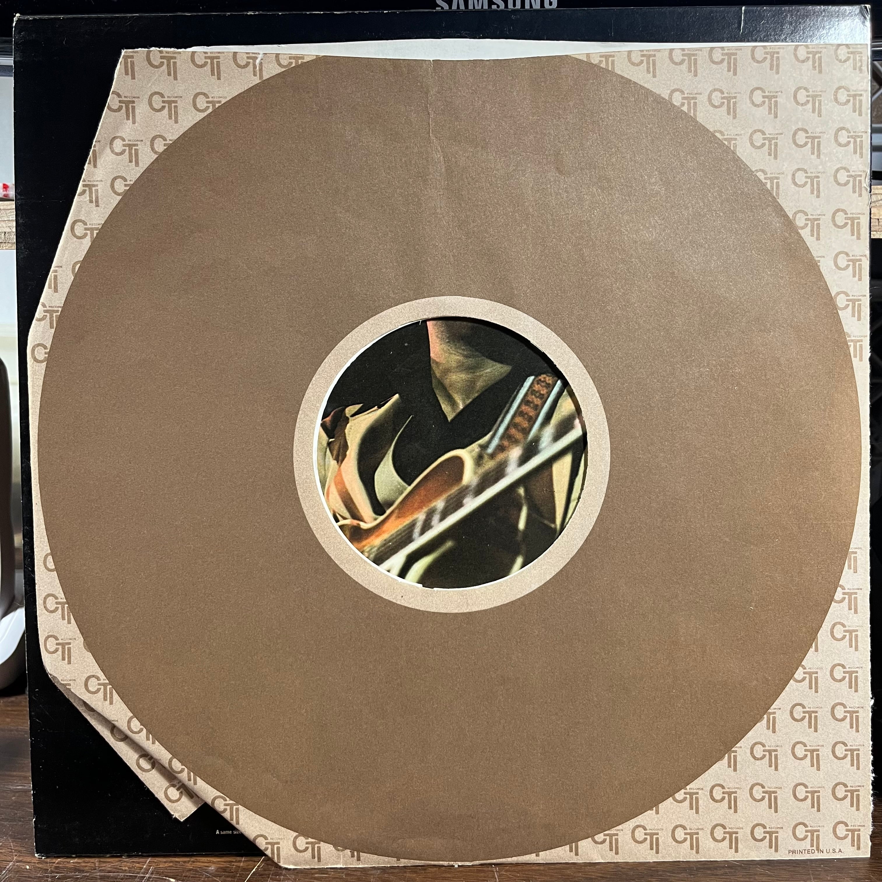 George Benson - Beyond The Blue Horizon (LP) | Near Mint (NM) Excellent+ (EX+)