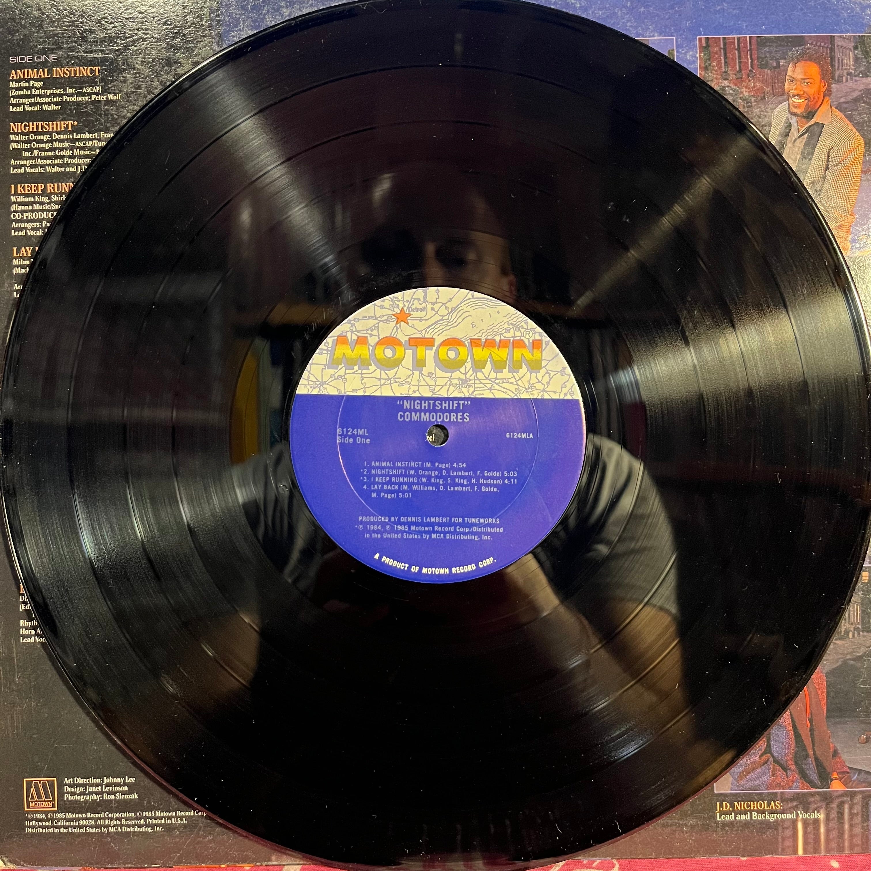 Commodores - Nightshift *CARROLLTON | Near Mint (NM) Very Good Plus (VG+)