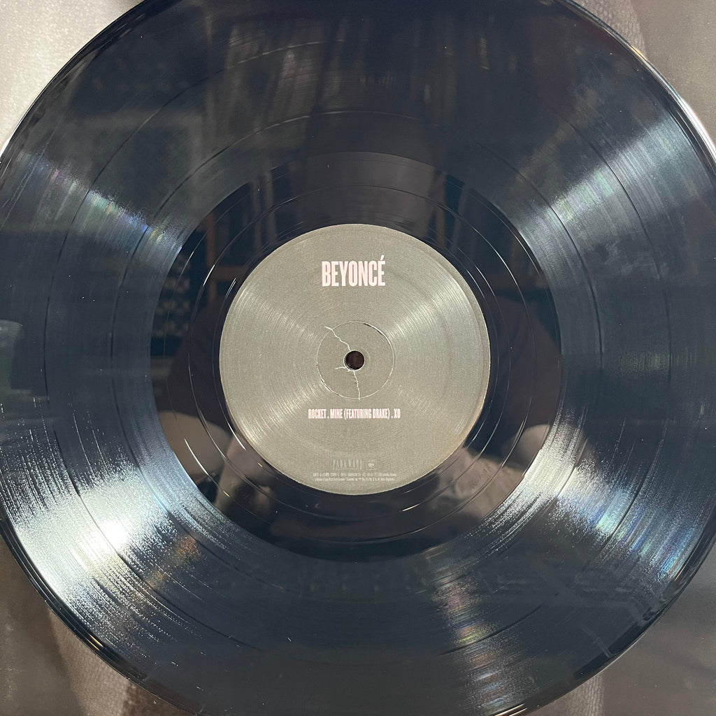 Beyoncé - Beyoncé (2xVINYL & DVD) | Near Mint (NM) Near Mint (NM)