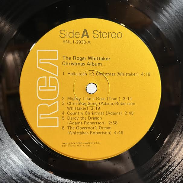 Roger Whittaker - The Roger Whittaker Christmas Album (VINYL) | Near Mint (NM) Near Mint (NM)
