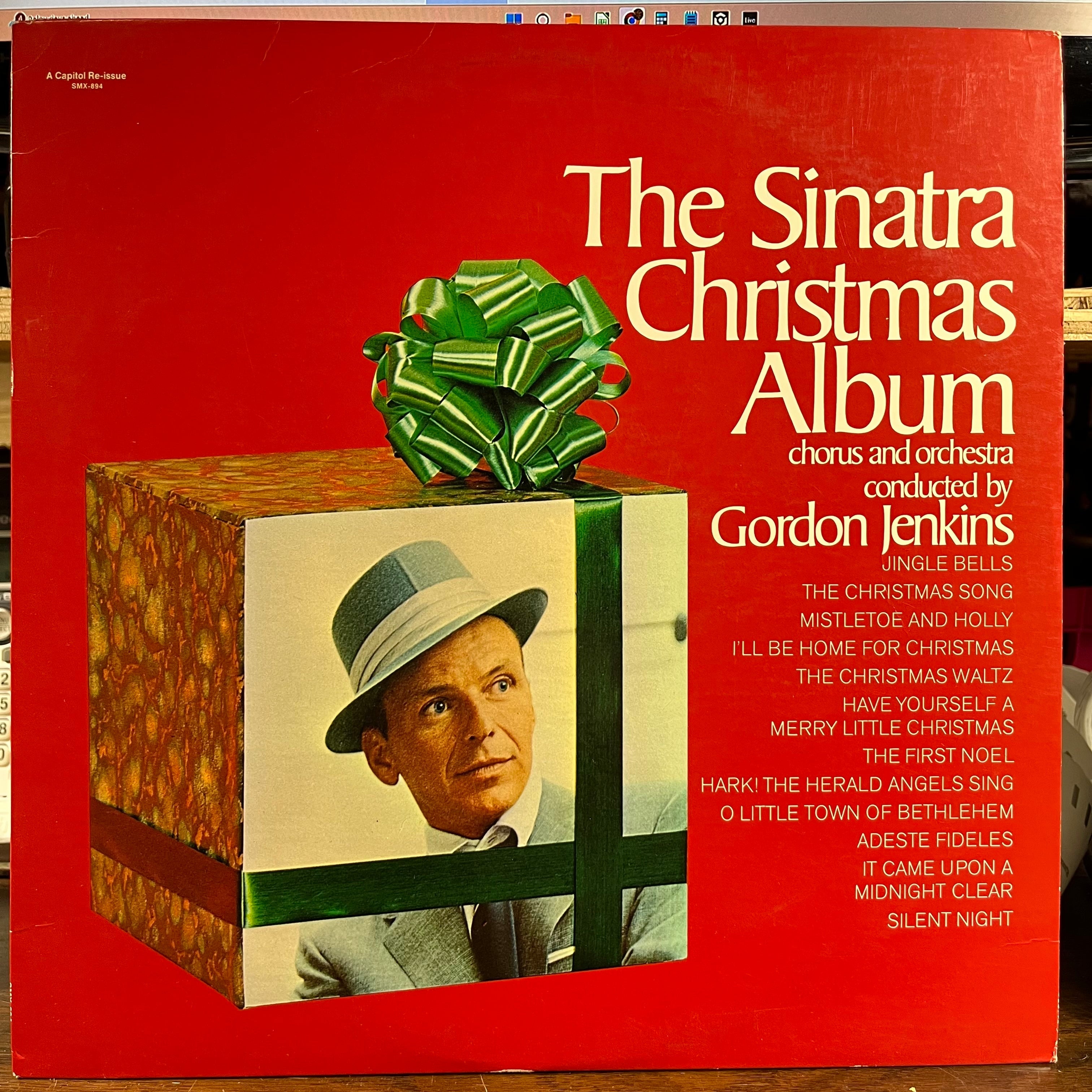 Frank Sinatra - The Sinatra Christmas Album (VINYL) | Near Mint (NM) Near Mint- (NM-)