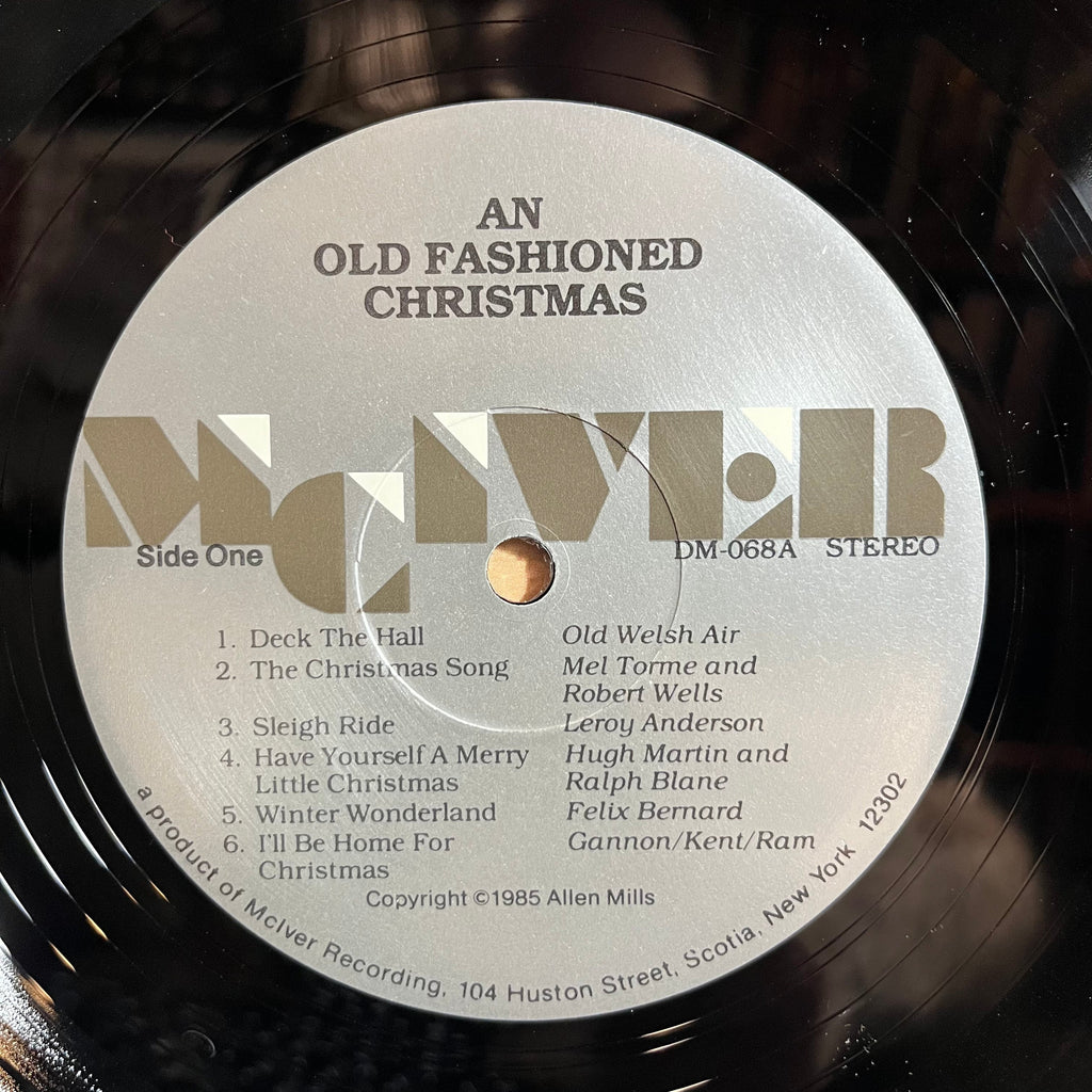 An Old Fashioned Christmas - Proctor's Schenectady (VINYL) | Near Mint (NM or M-)