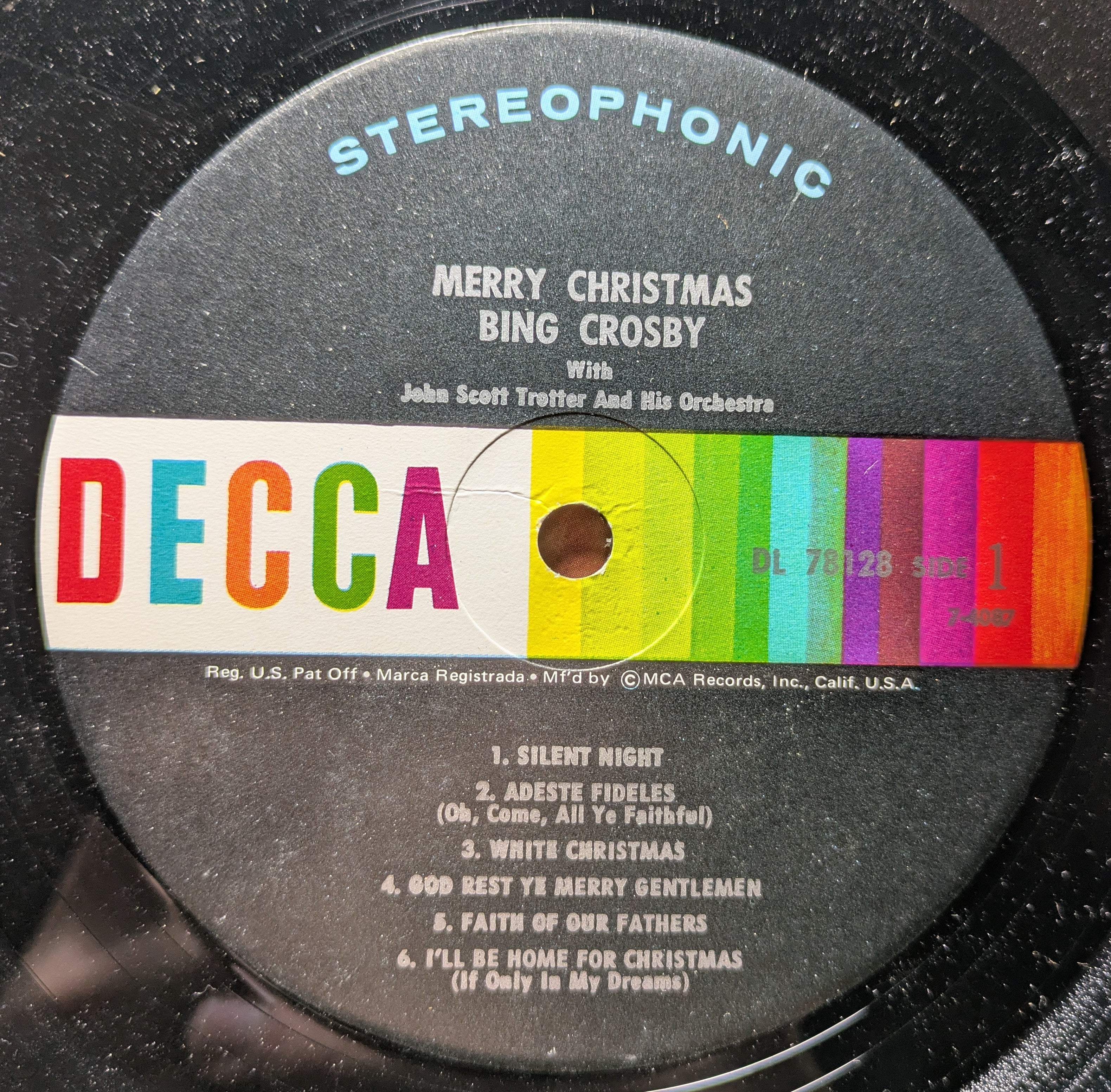 Bing Crosby - Merry Christmas (VINYL) | Very Good Plus (VG+) Very Good (VG)