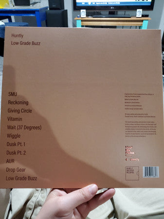Low Grade Buzz | Mint (M) Mint (M)
