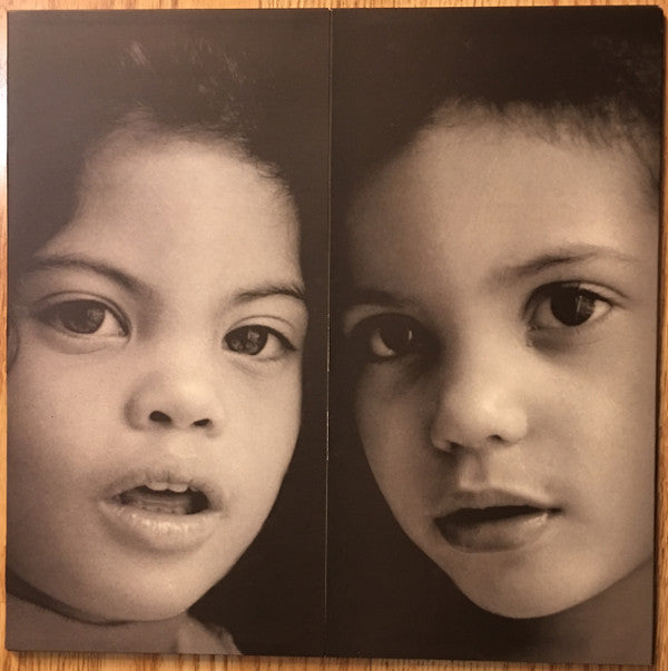 Ibeyi | Mint (M) Mint (M)