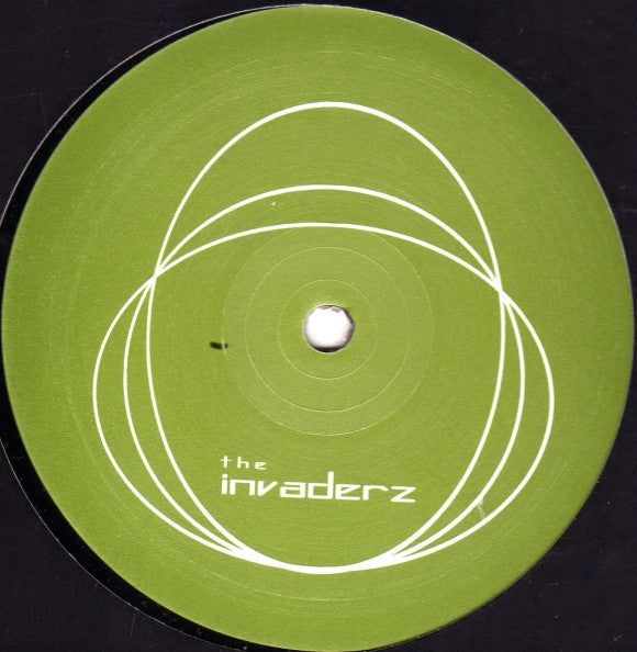 Invaderz - Simple Beauty / Mainline | Near Mint (NM) Generic