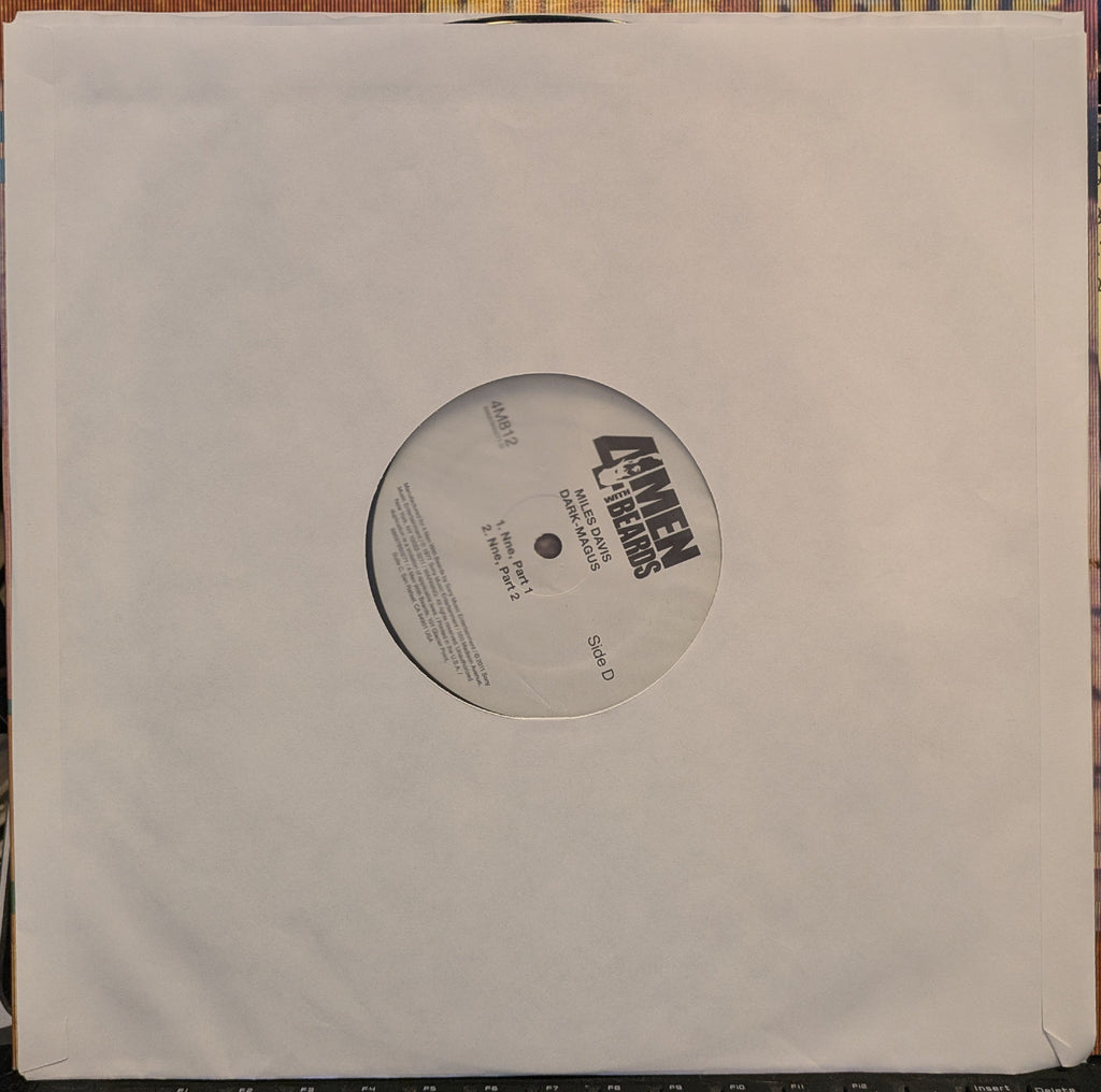 Miles Davis - Dark Magus (2xVINYL) | Near Mint (NM) Near Mint (NM)