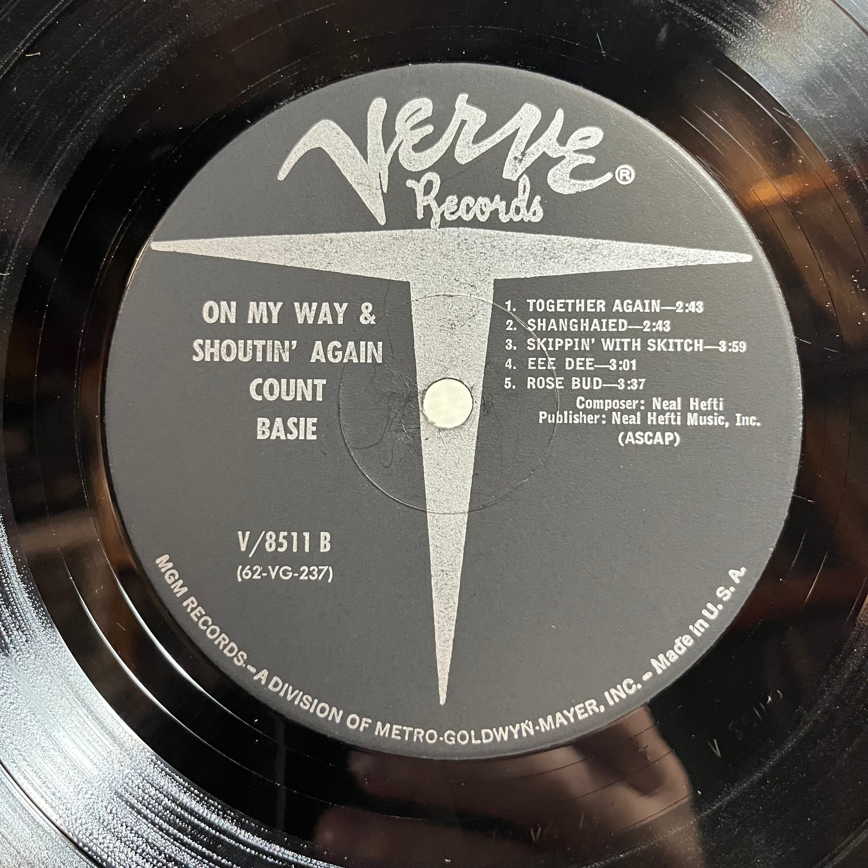 Count Basie Orchestra - On My Way & Shoutin' Again! (LP) | Very Good (VG) Excellent (EX)