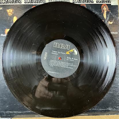 Scorpions - Taken By Force (VINYL) | Near Mint (NM or M-) Very Good Plus Plus (VG++)
