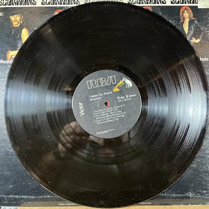 Scorpions - Taken By Force (VINYL) | Near Mint (NM or M-) Very Good Plus Plus (VG++)