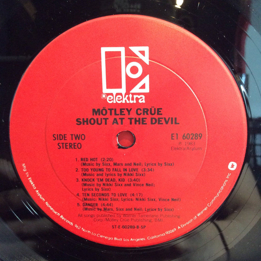 Mötley Crüe - Shout At The Devil (VINYL) | Very Good Plus (VG+) Very Good Plus (VG+)