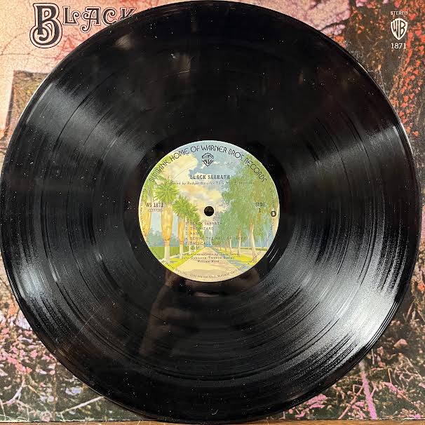 Black Sabbath - Black Sabbath (VINYL) | Very Good Plus (VG+) Very Good Plus (VG+)