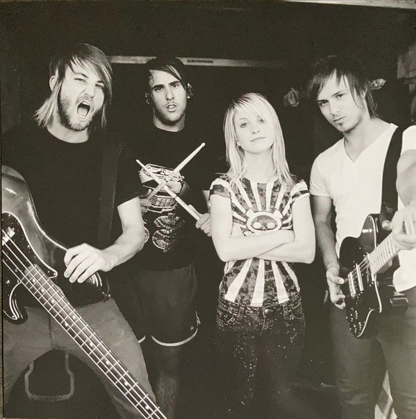 Paramore - Riot! (SILVER VINYL) | Mint (M) Mint (M)