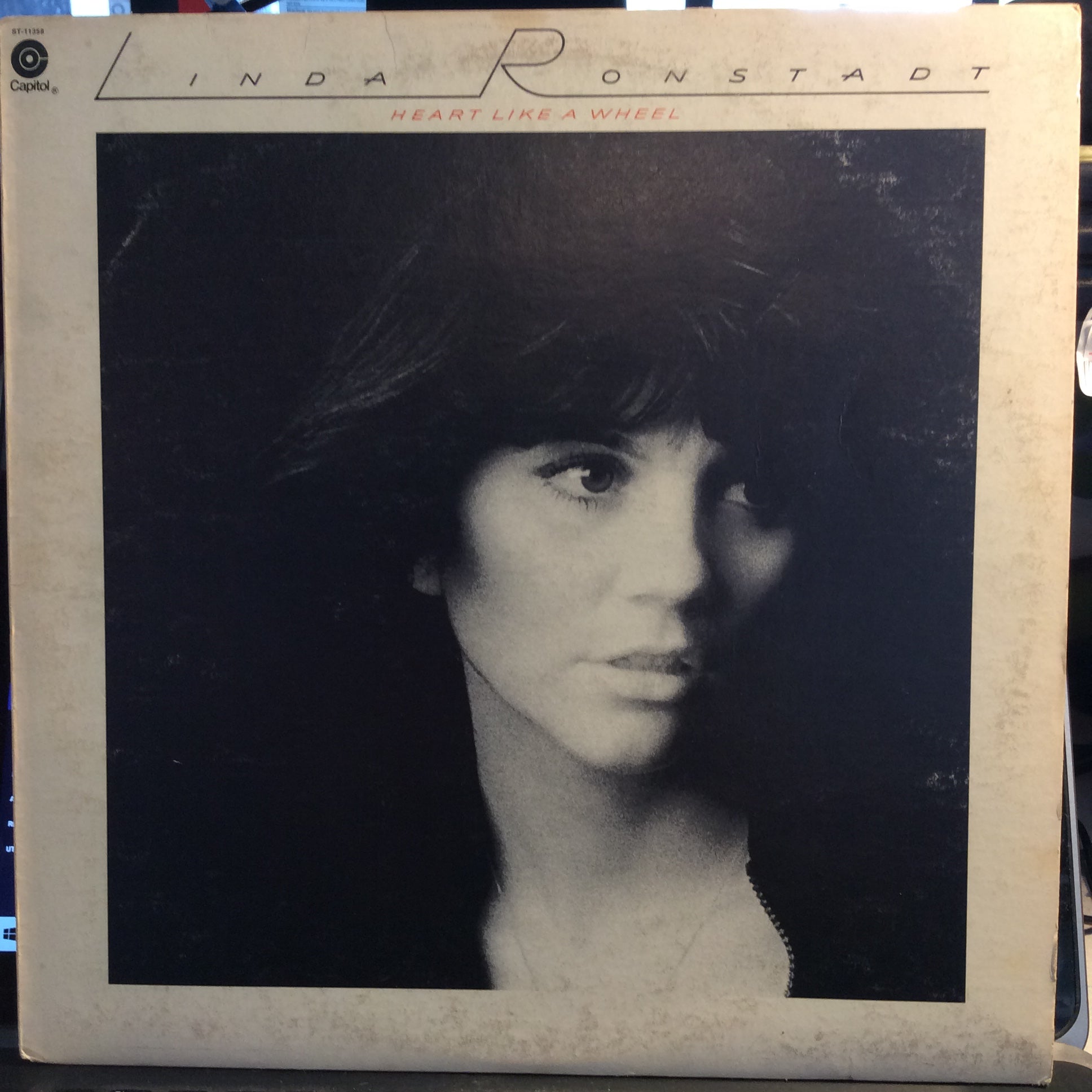 Linda Ronstadt - Heart Like A Wheel (VINYL) | Excellent (EX) Very Good Plus Plus (VG++)