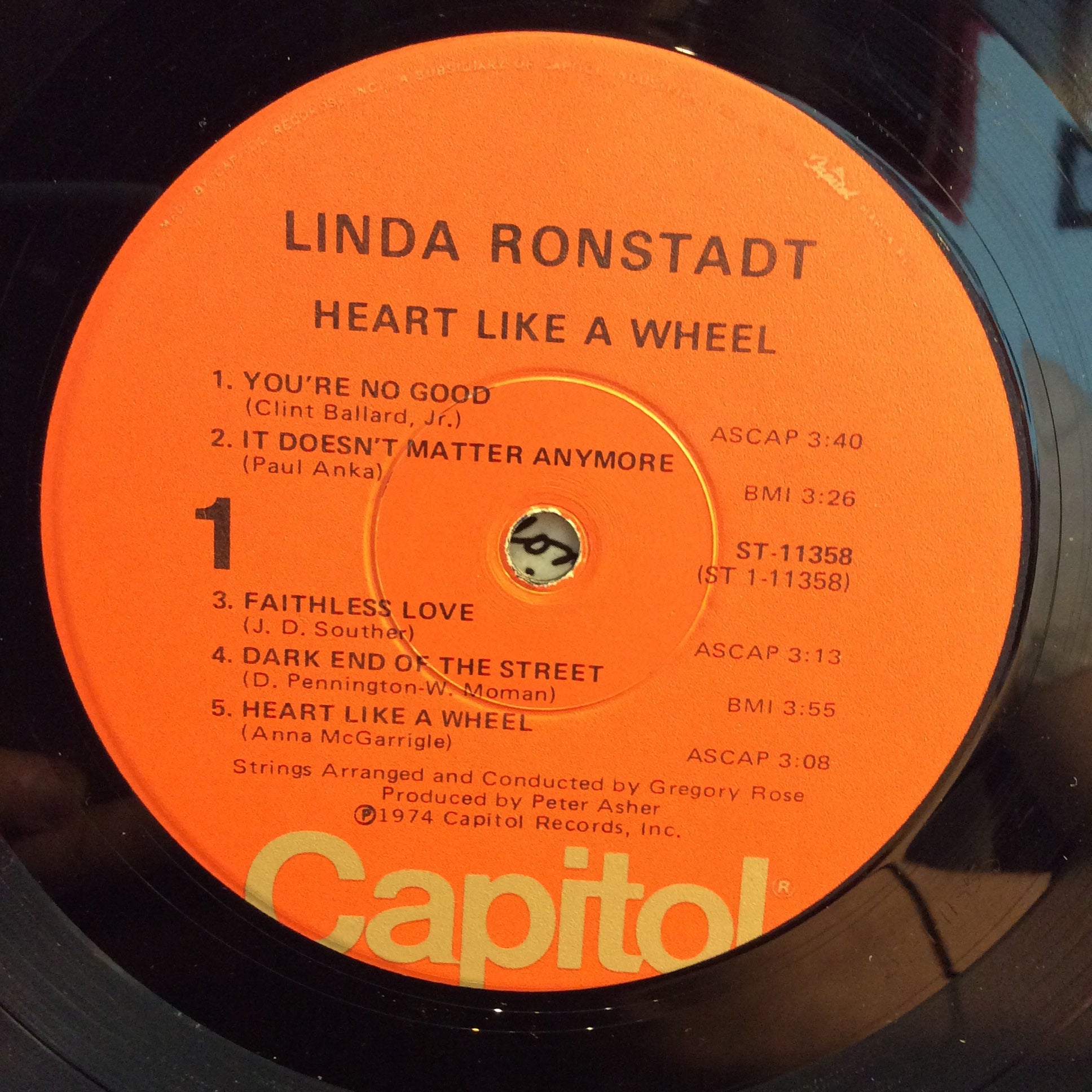 Linda Ronstadt - Heart Like A Wheel (VINYL) | Excellent (EX) Very Good Plus Plus (VG++)