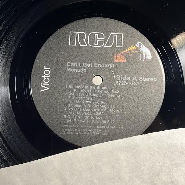 Menudo - Can't Get Enough (VINYL) | Near Mint (NM) Near Mint (NM)