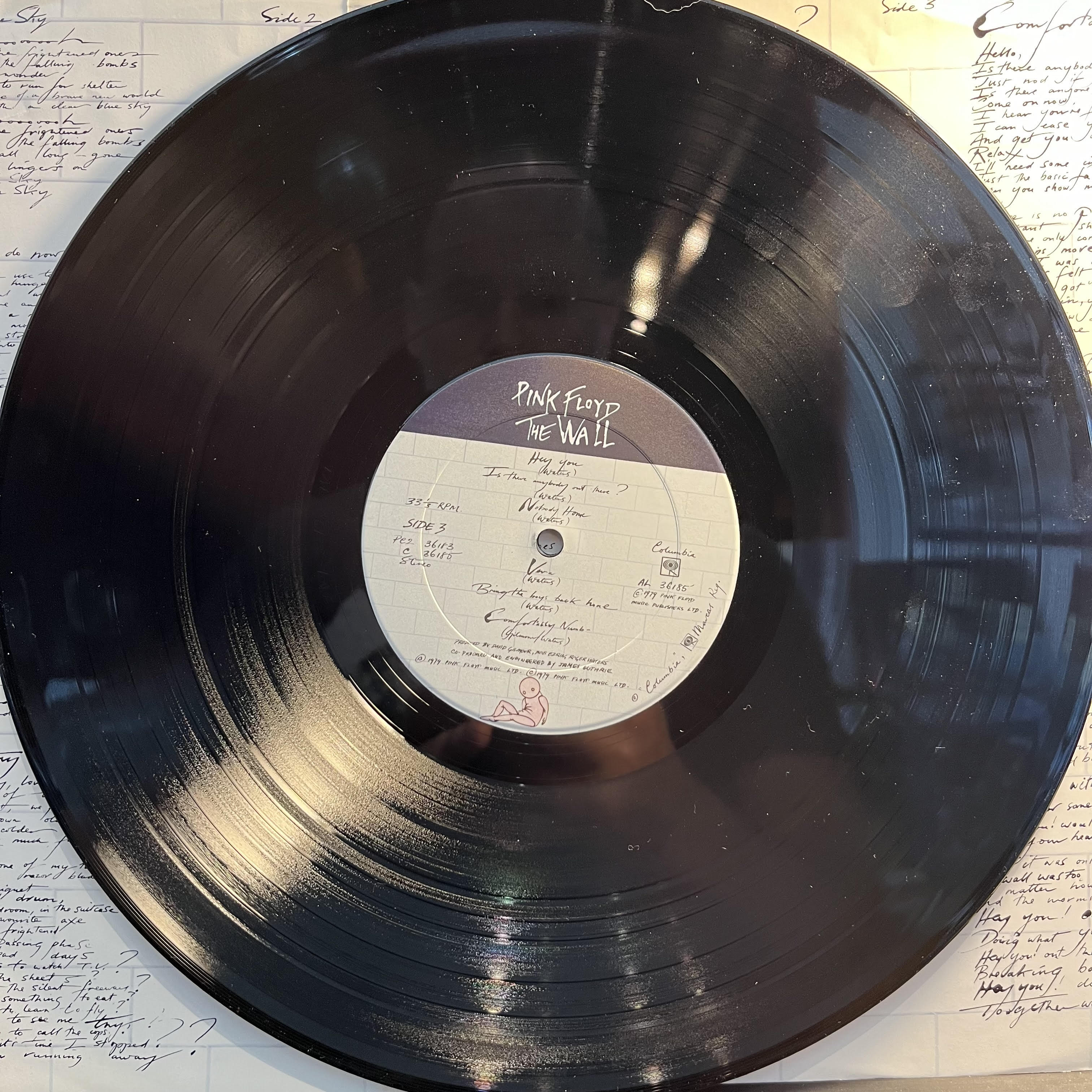 Pink Floyd - The Wall | Excellent (EX) Near Mint (NM)