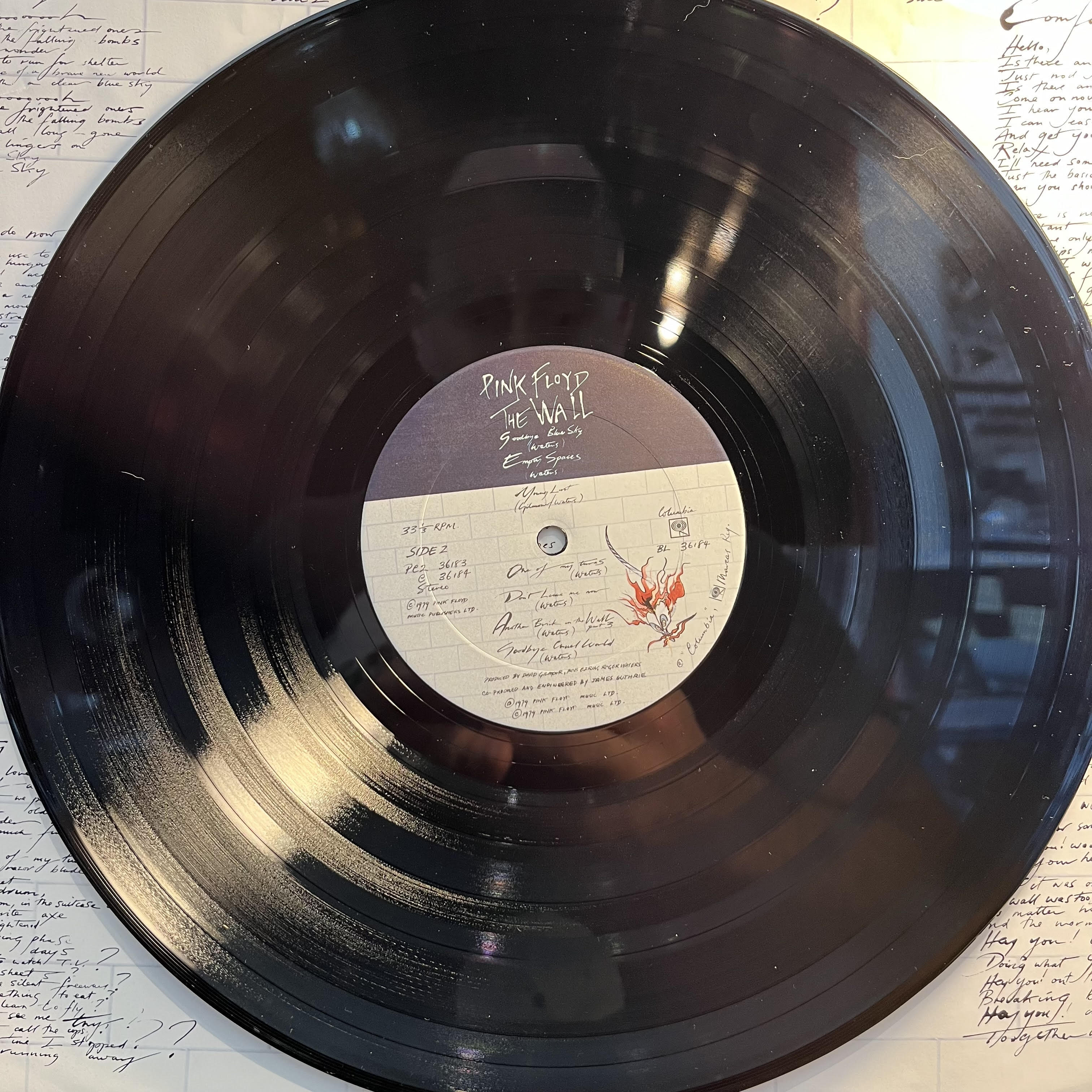 Pink Floyd - The Wall | Excellent (EX) Near Mint (NM)