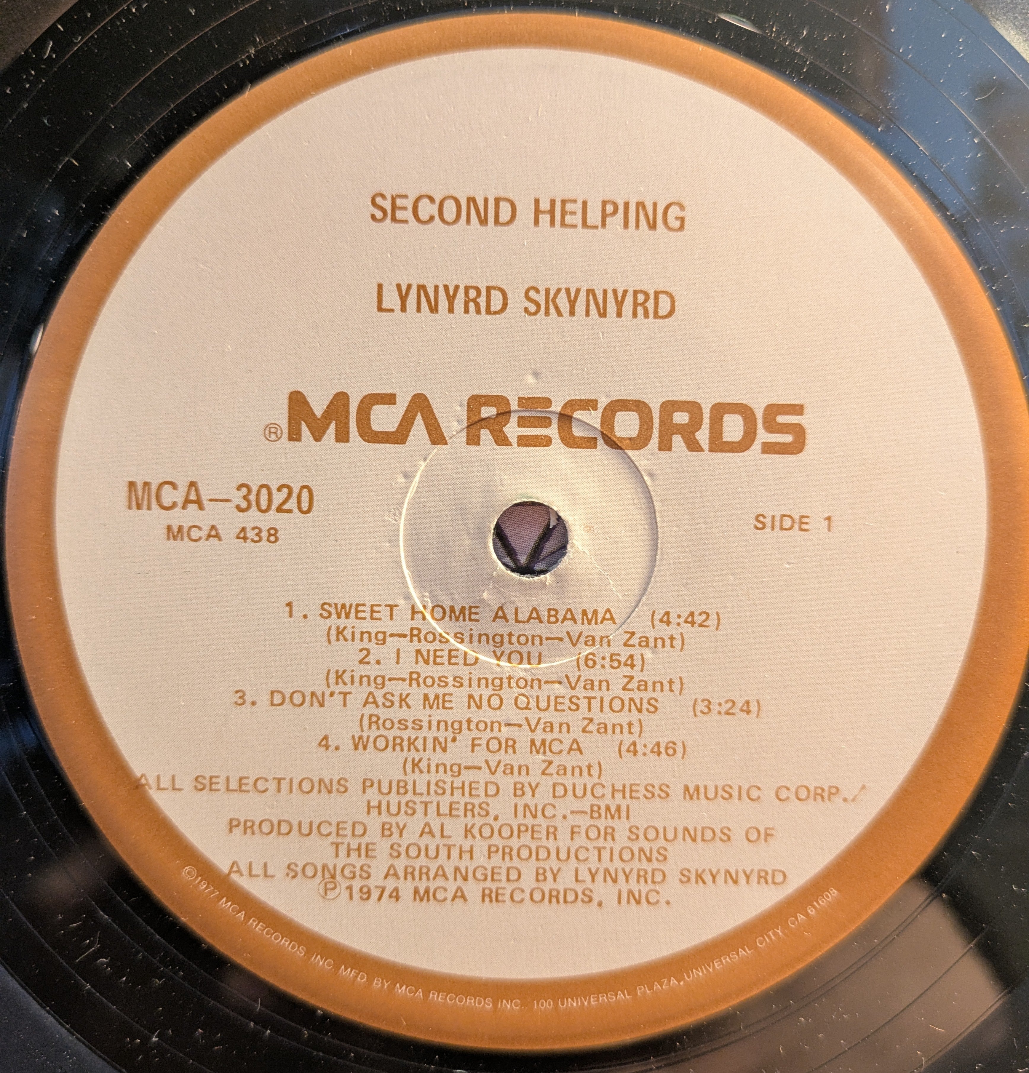 Lynyrd Skynyrd - Second Helping (VINYL) | Excellent+ (EX+) Excellent+ (EX+)