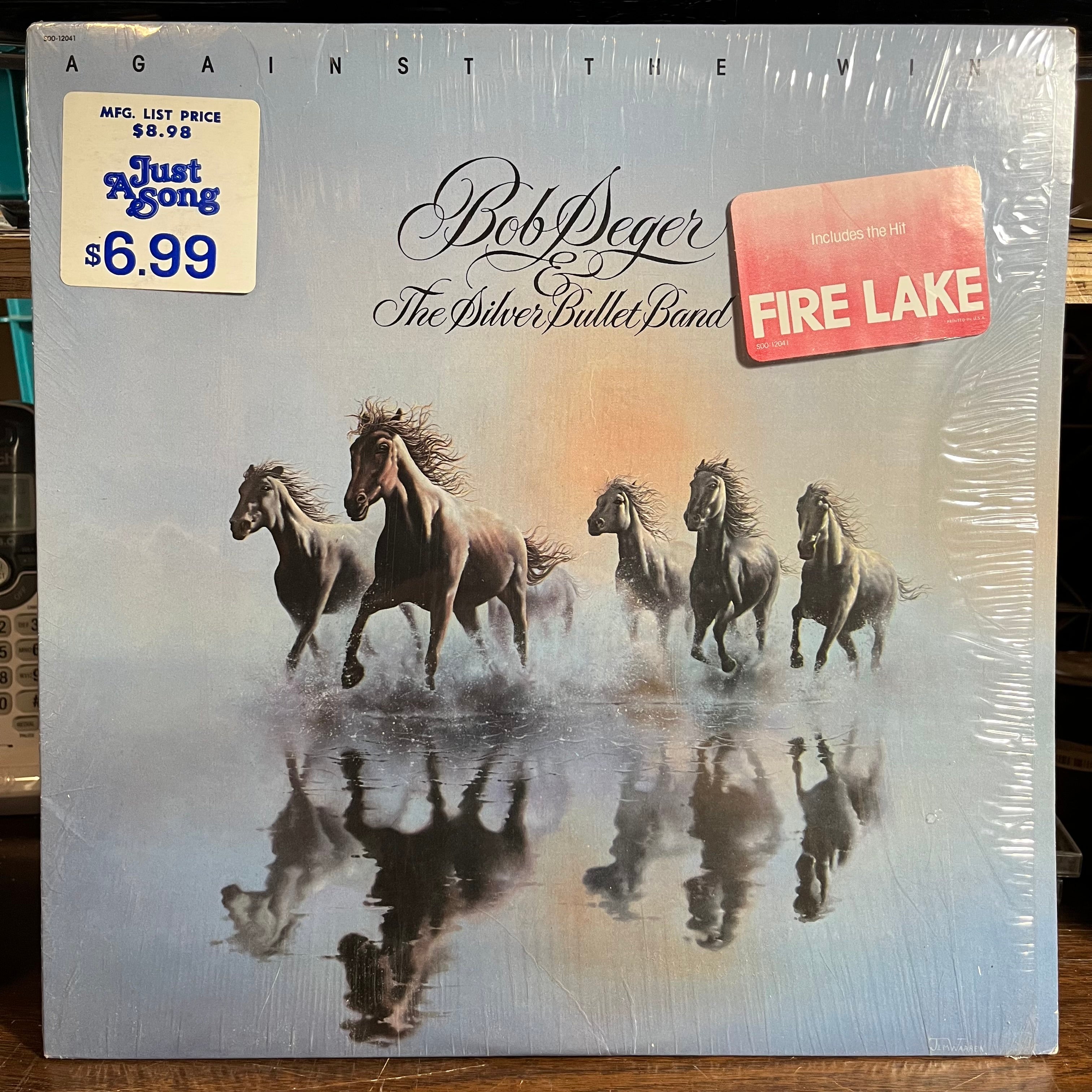Bob Seger And The Silver Bullet Band - Against The Wind (VINYL) | Excellent (EX) Near Mint (NM)