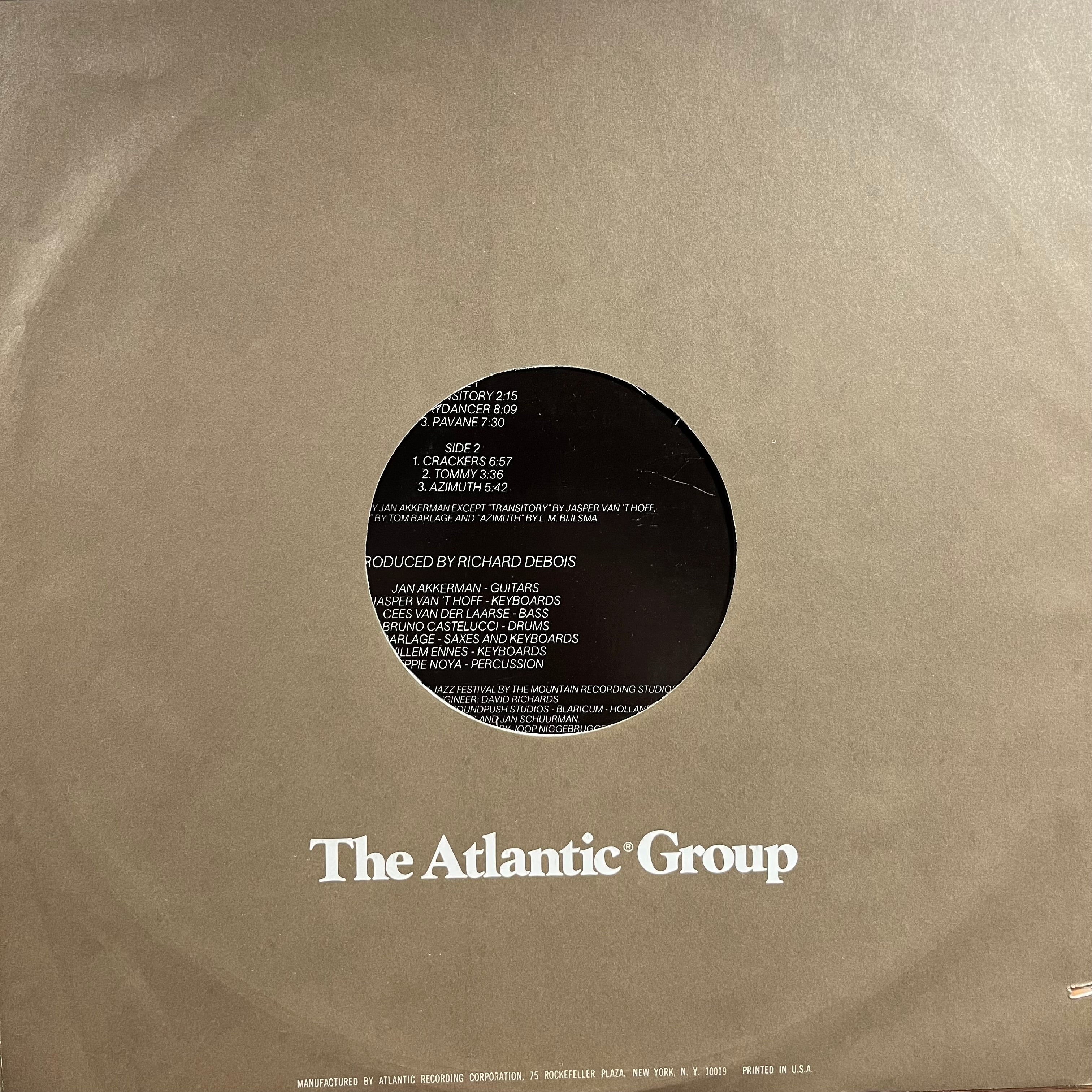 Live (LP) | Excellent (EX)