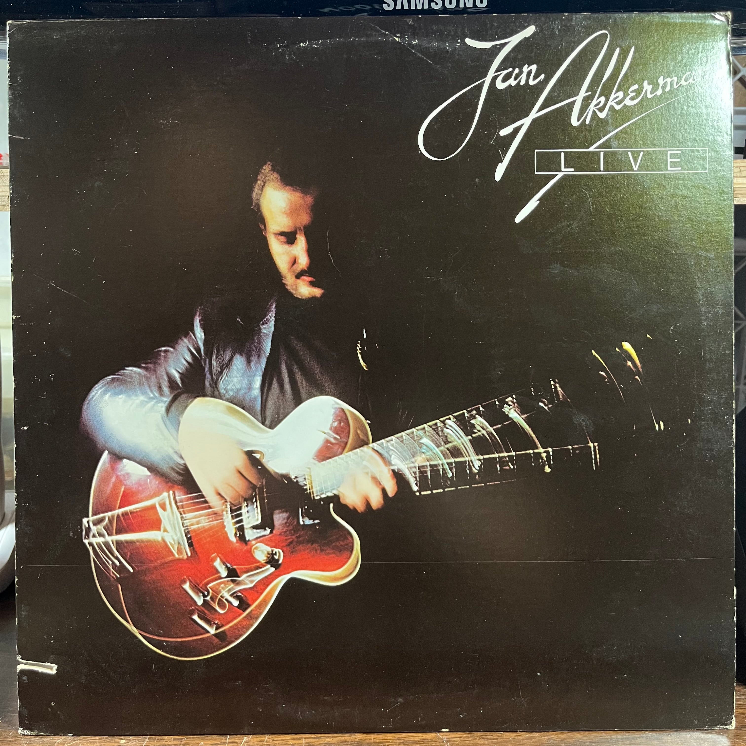 Live (LP) | Excellent (EX)