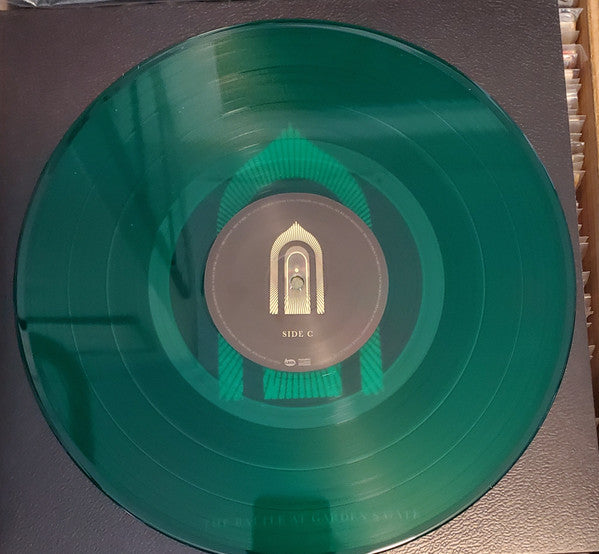 Greta Van Fleet - The Battle At Garden's Gate *TRANSLUCENT GREEN* | Near Mint (NM) Near Mint (NM)
