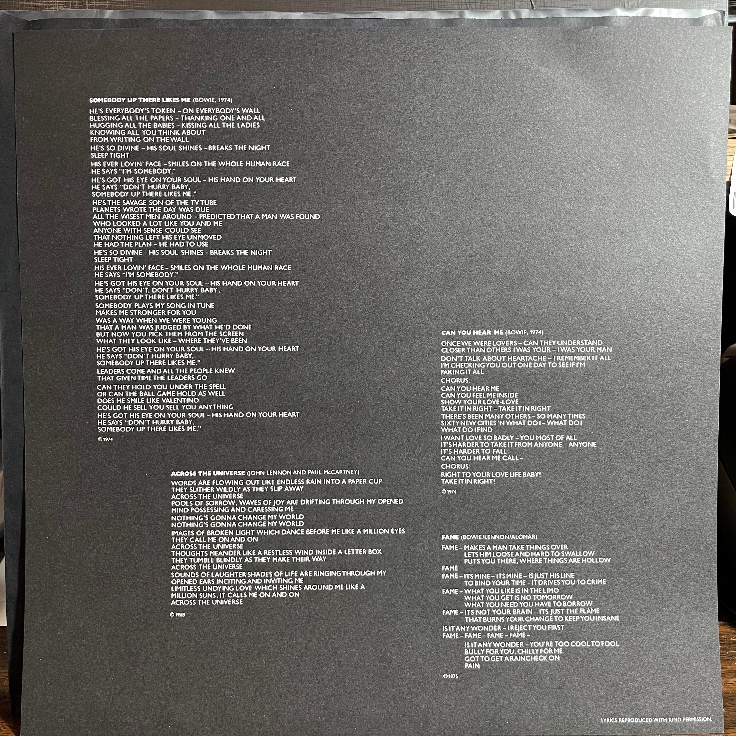 David Bowie - Young Americans (VINYL) | Near Mint (NM) Excellent (EX)