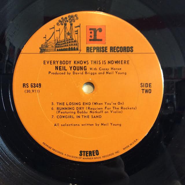 Neil Young - Everybody Knows This Is Nowhere (VINYL) | Very Good Plus (VG+) Very Good Plus (VG+)