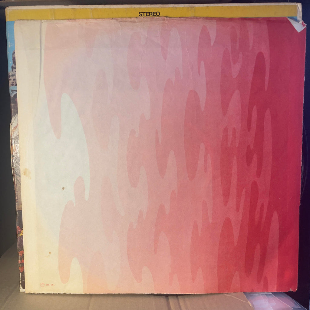 The Beatles - Sgt. Pepper's Lonely Hearts Club Band (VINYL) | Very Good Plus (VG+) Very Good Plus (VG+)