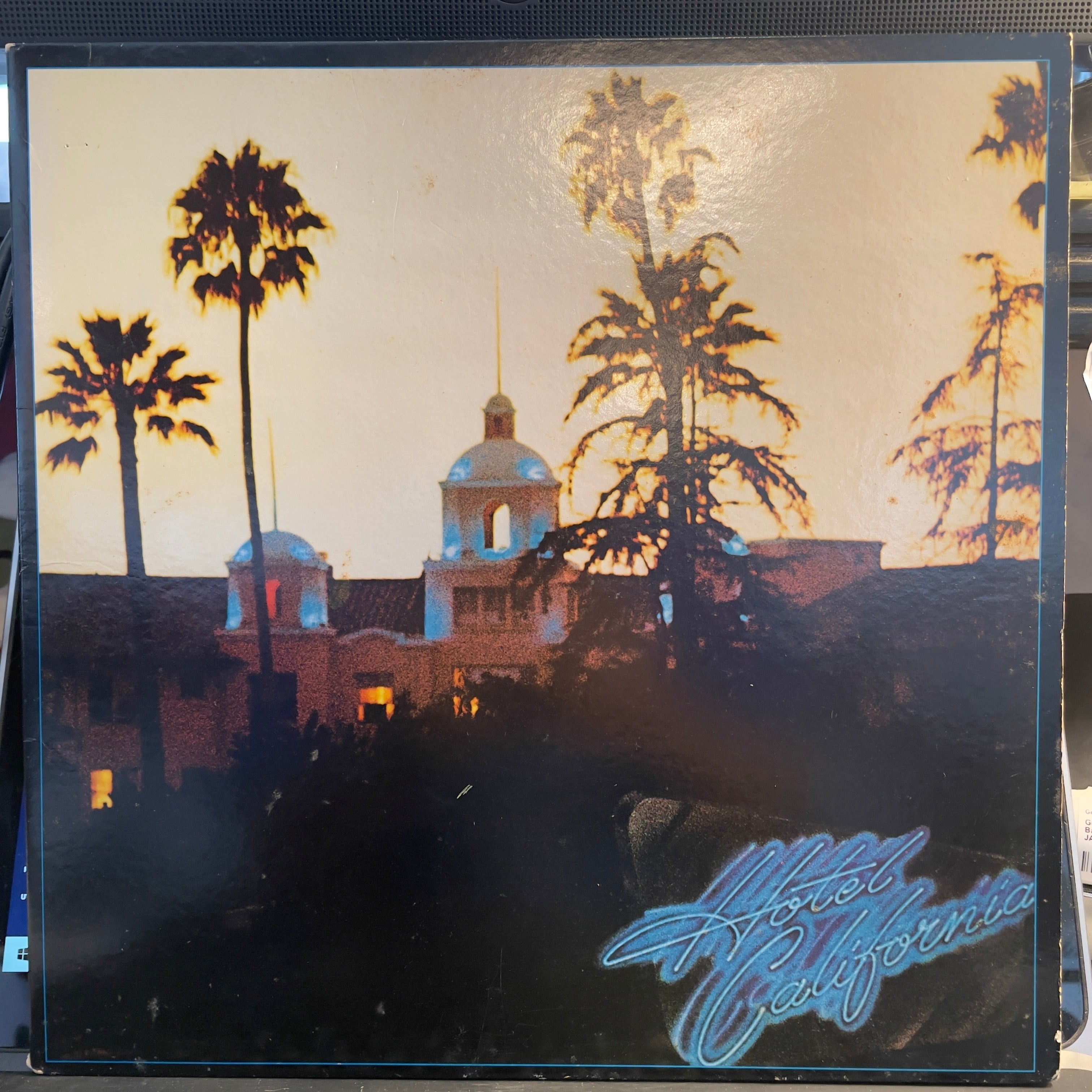 Eagles - Hotel California (VINYL) | Very Good (VG) Excellent+ (EX+)