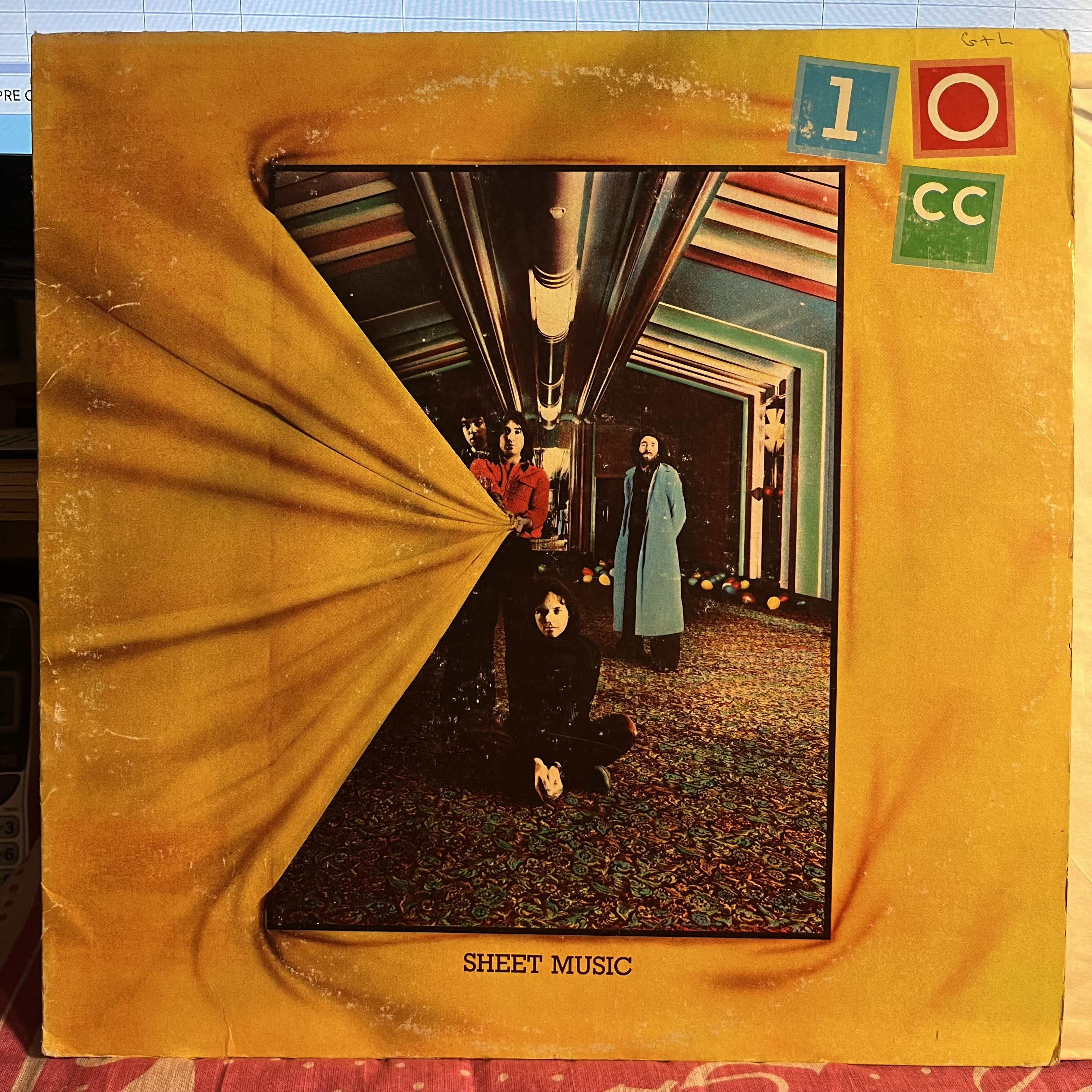 10cc - Sheet Music | Very Good (VG) Very Good (VG)