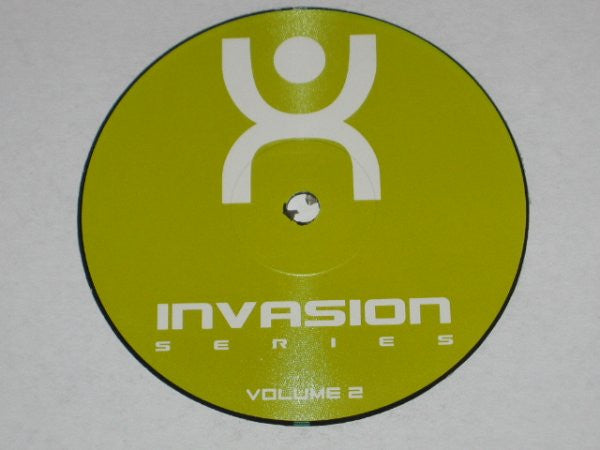 Size Matters - Invasion Series Volume 2 | Very Good (VG) Generic