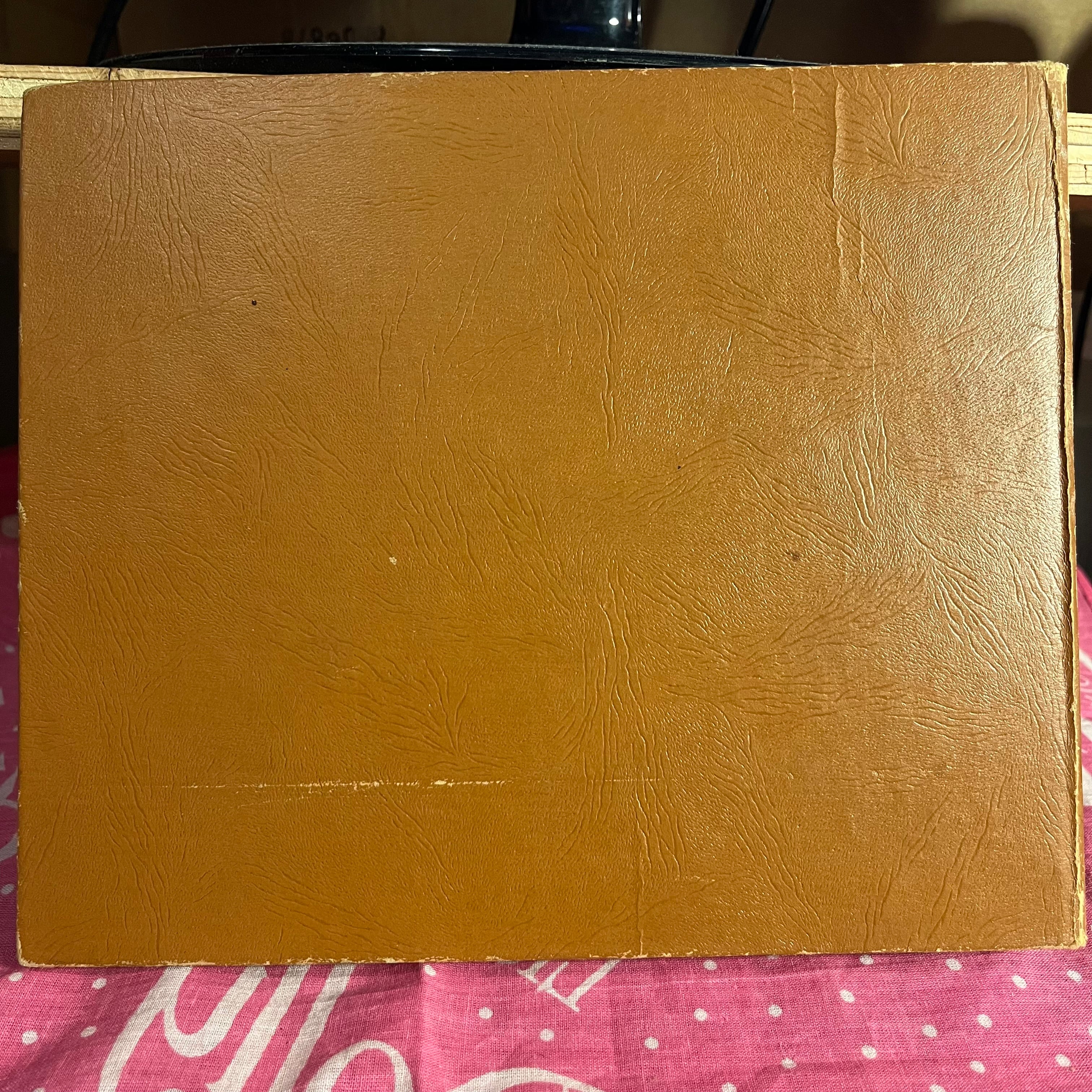 Record Album Book (10-Holder) | Very Good Plus (VG+)