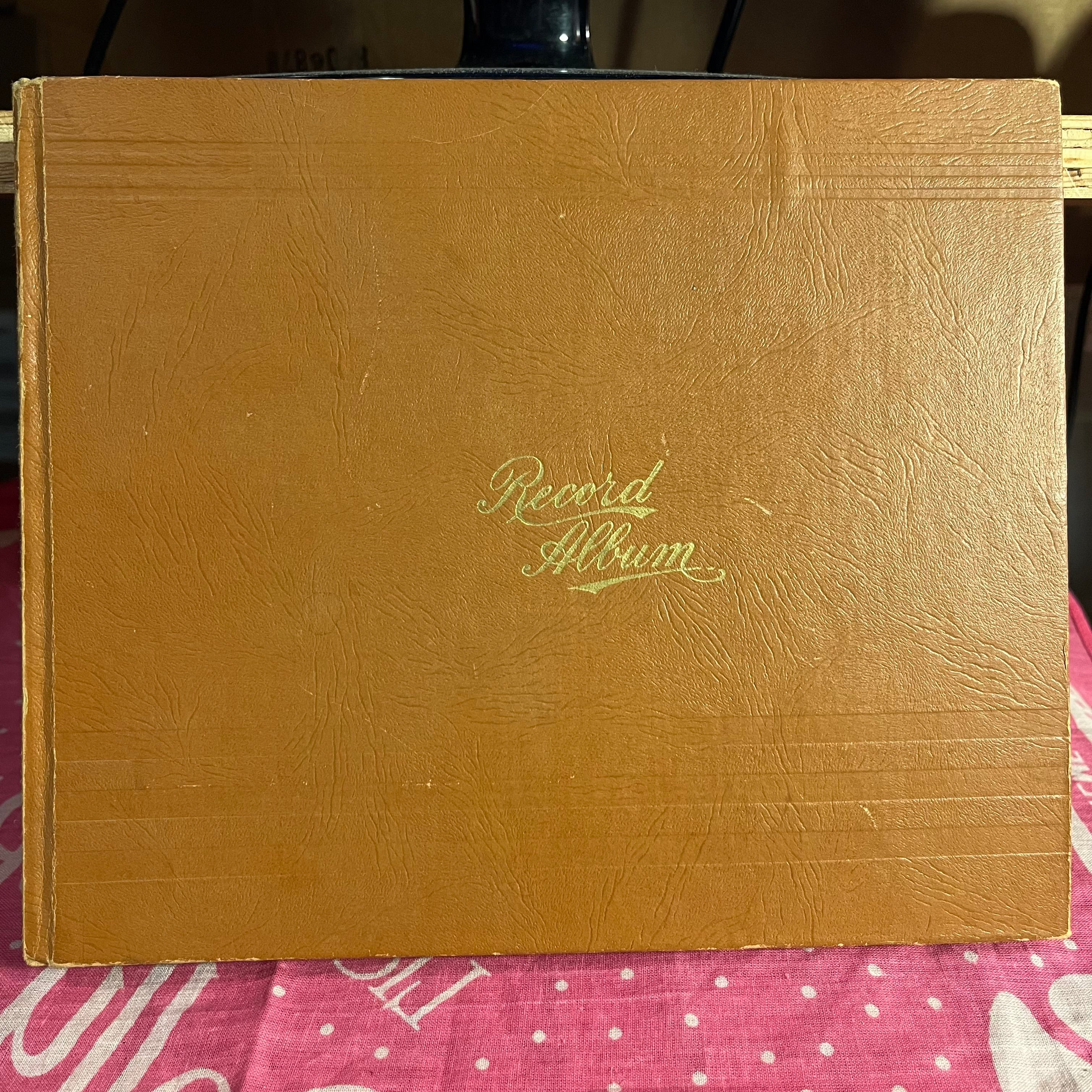 Record Album Book (10-Holder) | Very Good Plus (VG+)