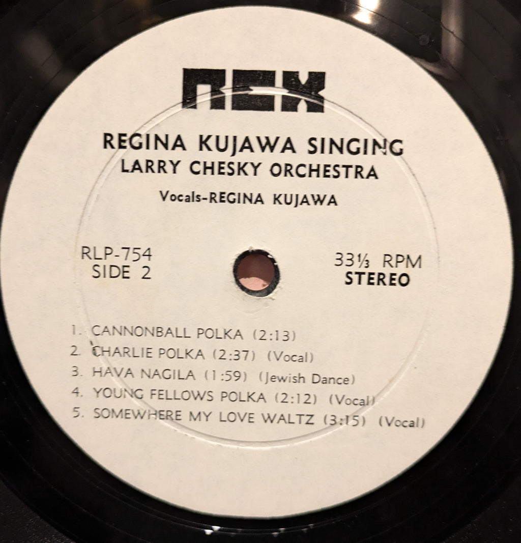 Regina Kujawa Singing | Very Good Plus (VG+) Excellent+ (EX+)